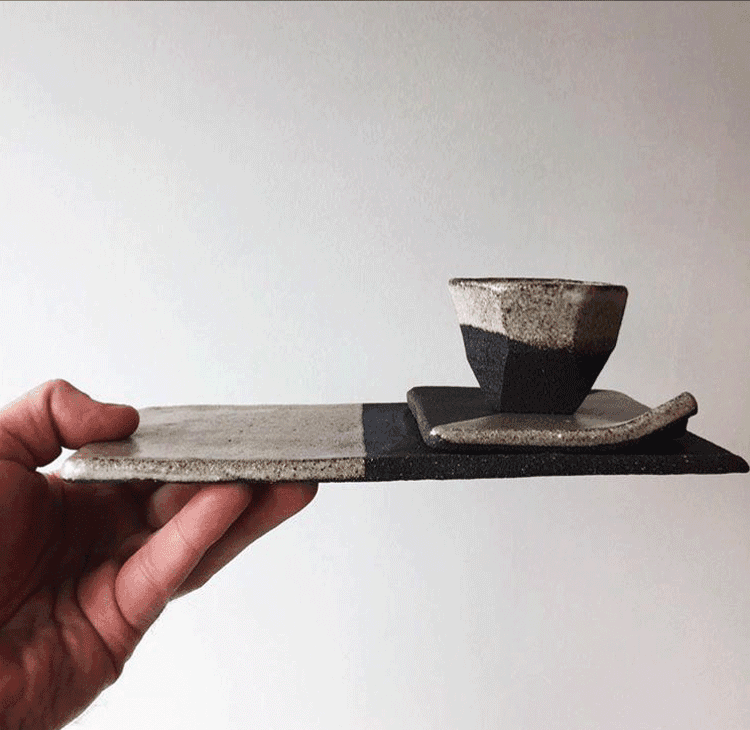 7 Pieces Organic Porcelian Plate Set thumbnail 3